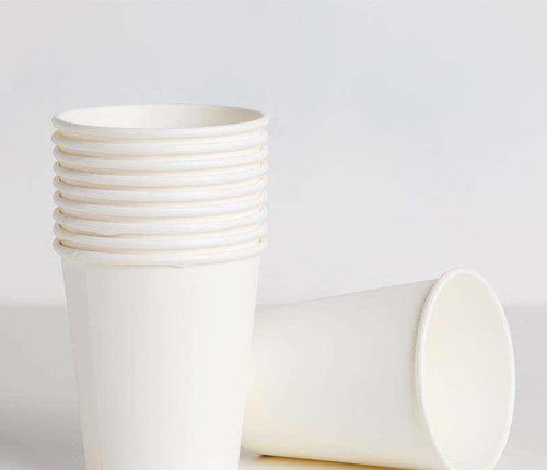 為了您的健康,請不要用這幾種杯子喝水