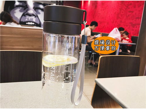 韓版透明塑料杯 運動防摔與時尚兼?zhèn)涞娜粘０閭H