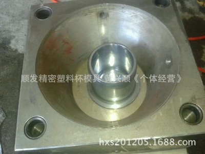 雙層連體啤酒杯 廠家、價格與產品特點全解析